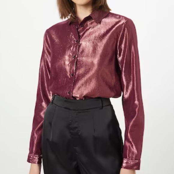 Scotch & Soda Cotton/Lurex Regular Fit Button Down Shirt in Aubergine. - Picture 3 of 13